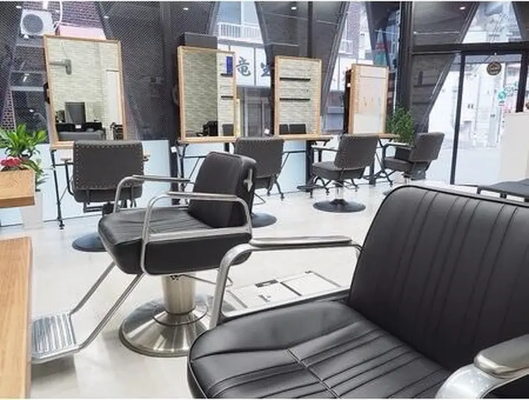 美容室Heart武蔵新城店2ndの内観・外観1