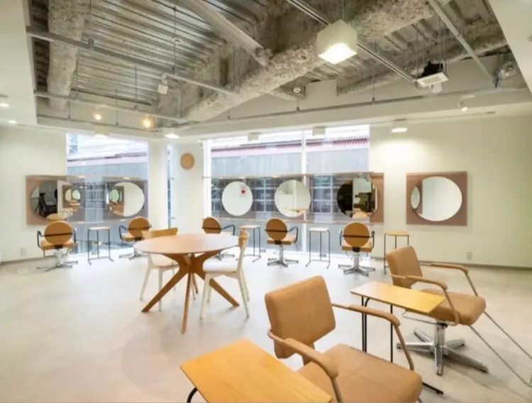 NOA三宮店の内観・外観1