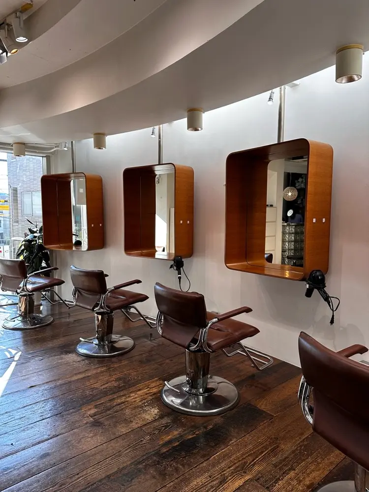 U-REALMの内観・外観2