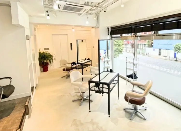 men's salon dot.tokyoの内観・外観2