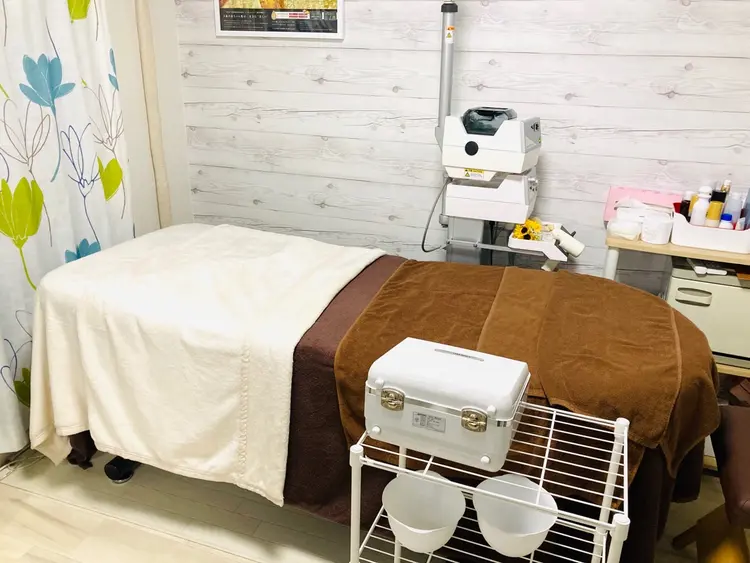 山野愛子どろんこ美容vive-ｳﾞｨｰｳﾞ-の内観・外観1