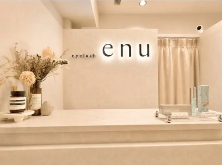enu 大阪梅田店の内観・外観1