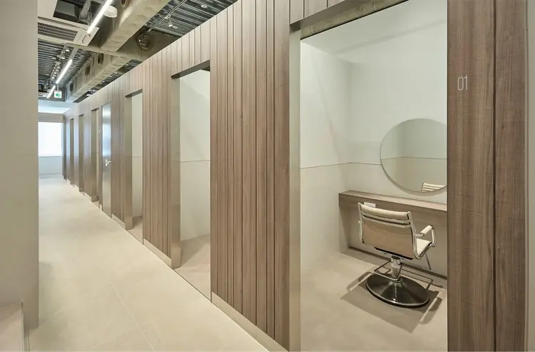 SALOWIN 渋谷神南店の内観・外観2