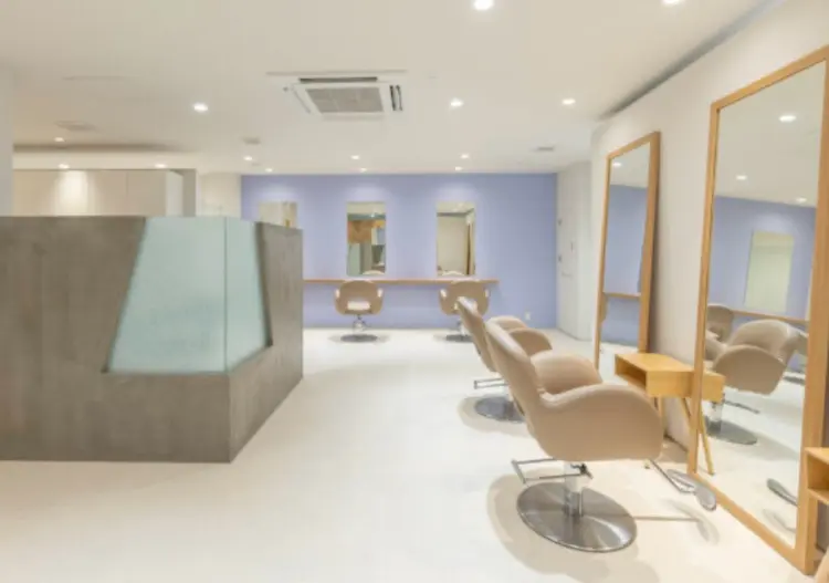 KINGDOMアルーア店の内観・外観3