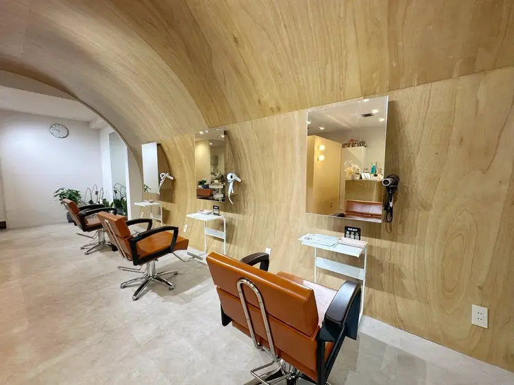 hair design BRATの内観・外観2