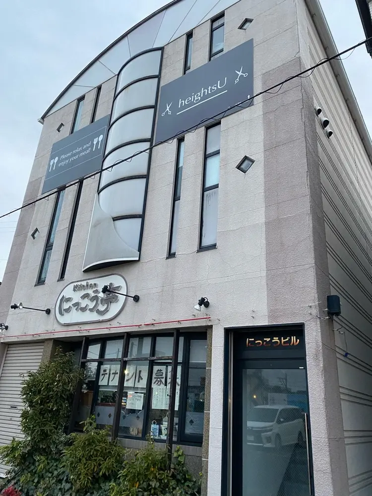 Poly-Fの内観・外観1