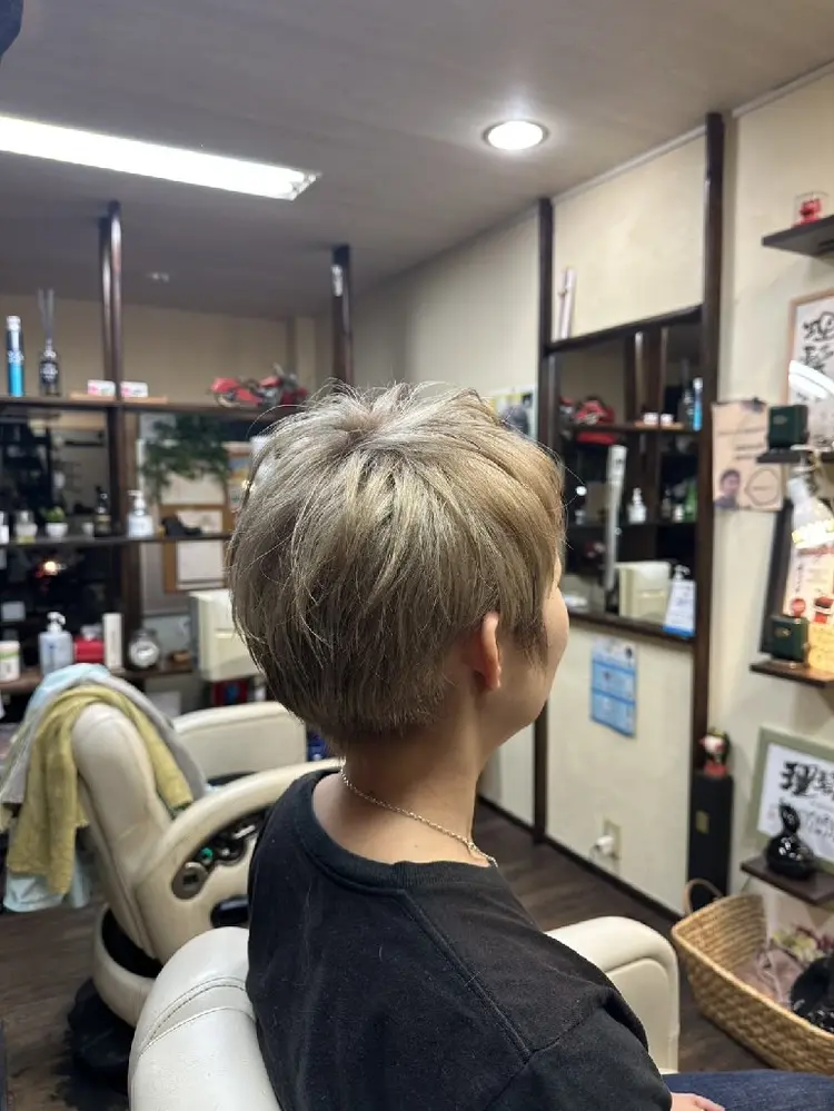 理髪館の内観・外観2