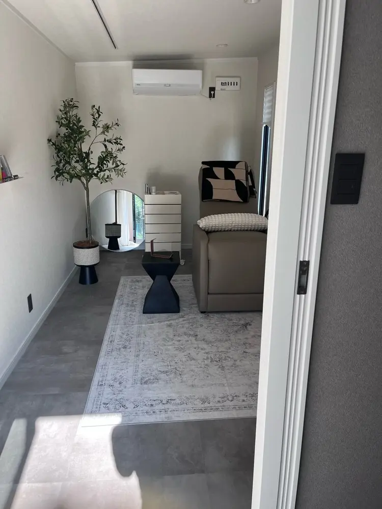 Eyelash salon our.の内観・外観1