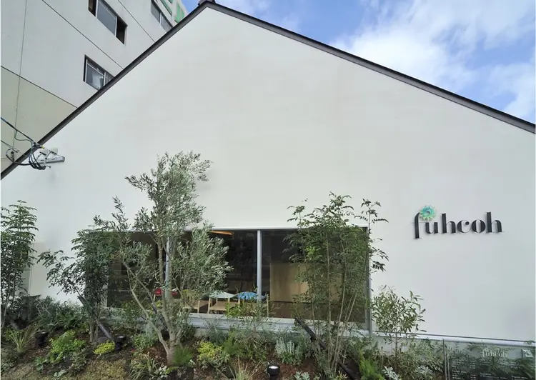 フーコー朝日ヶ丘店の内観・外観1