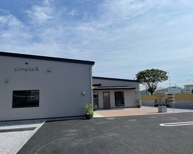 simple &の内観・外観1