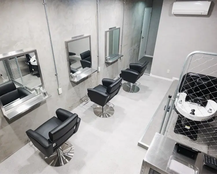 Men's salon CHROMの内観・外観2