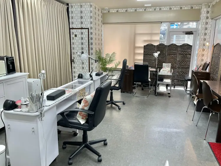 nail salon Creareの内観・外観1