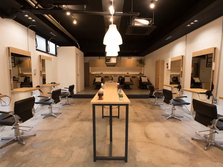 em HAIRの内観・外観2