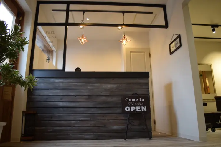 髪質改善美容室アストルの内観・外観3