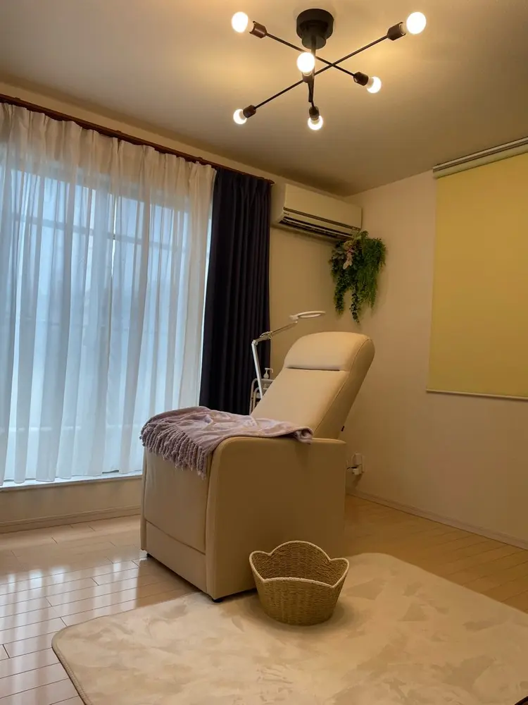 LWH nail & facial salonの内観・外観1