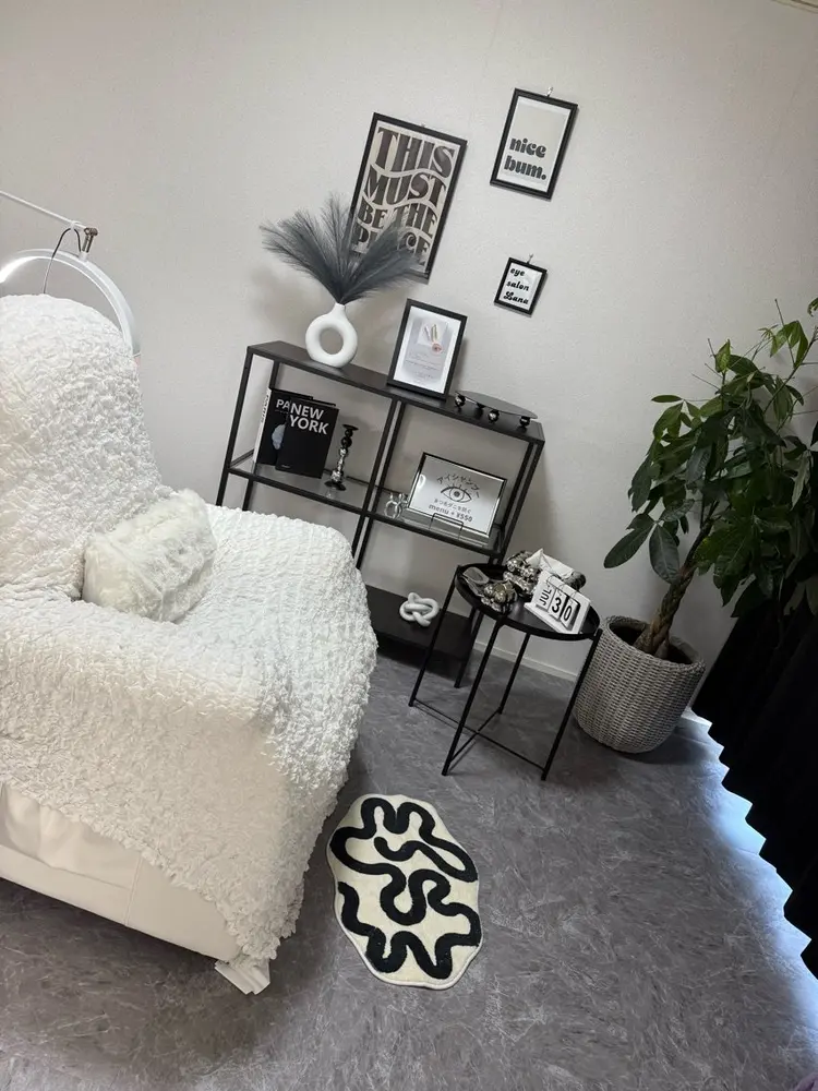 eyesalon Lanaの内観・外観2