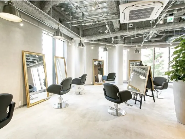 TYCHE GINZAの内観・外観1