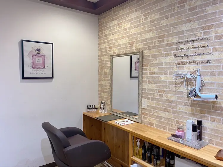 acero + hair&eyelash 幸手店【アチェロ】の内観・外観2