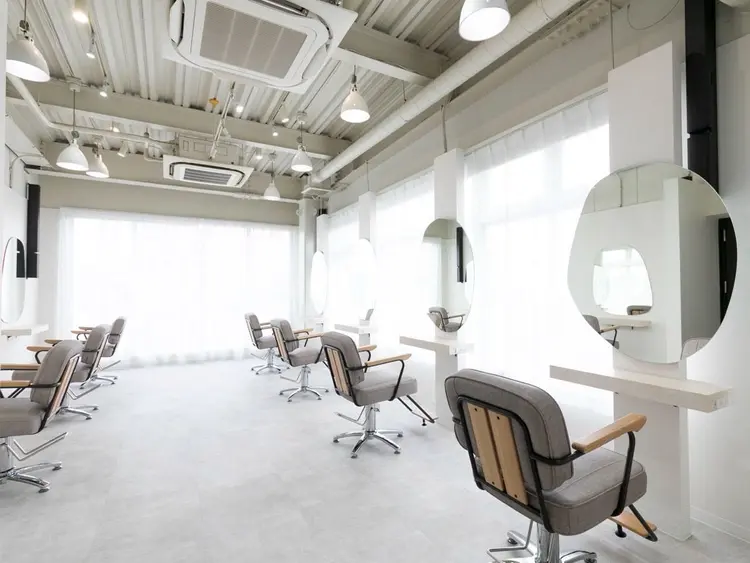 repos京都 四条河原町店 ミルボンAujua認定サロン【ルポ】の内観・外観1