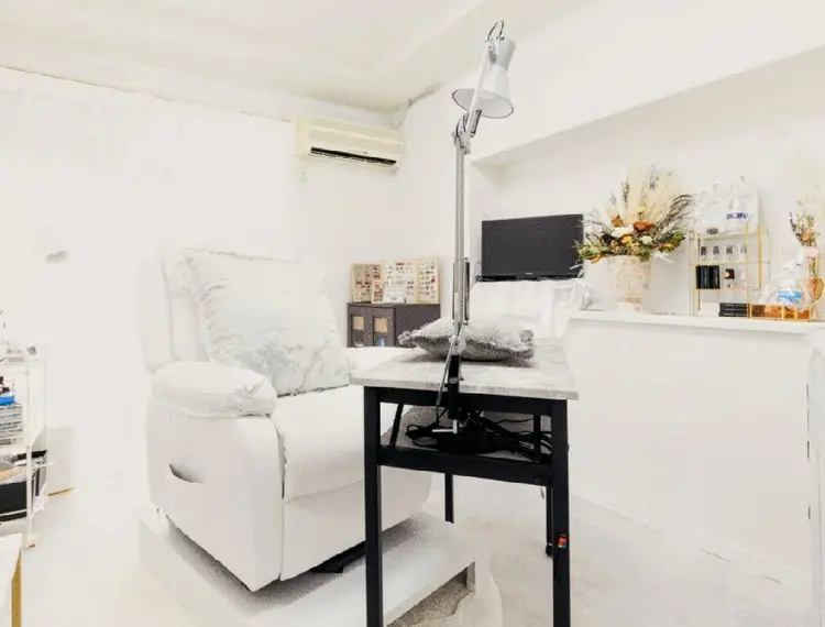 coco nailの内観・外観1