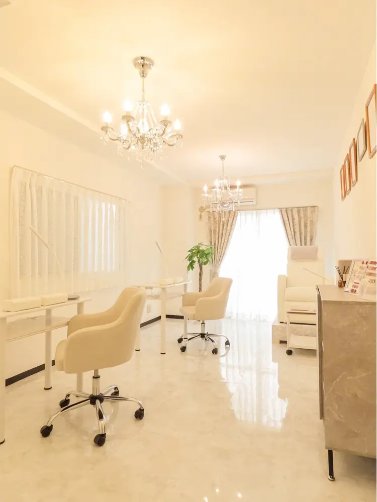 Ring nail salonの内観・外観1