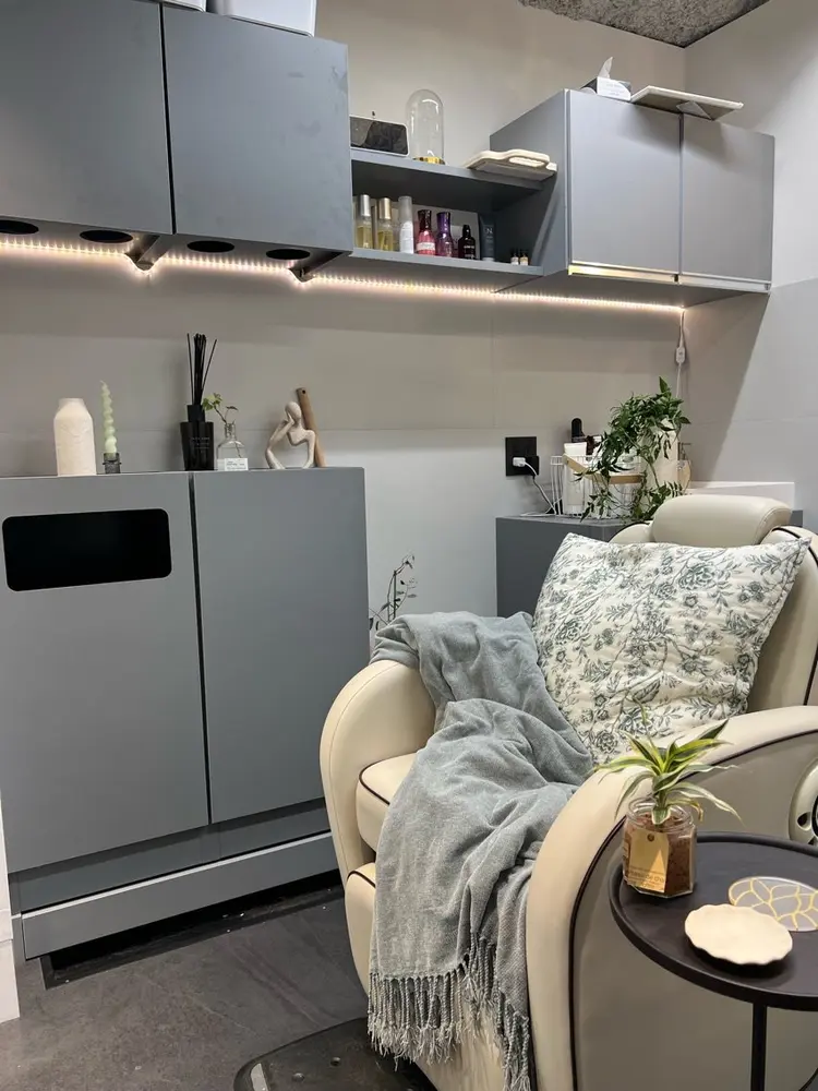 SALOWIN 池袋Suiteの内観・外観1