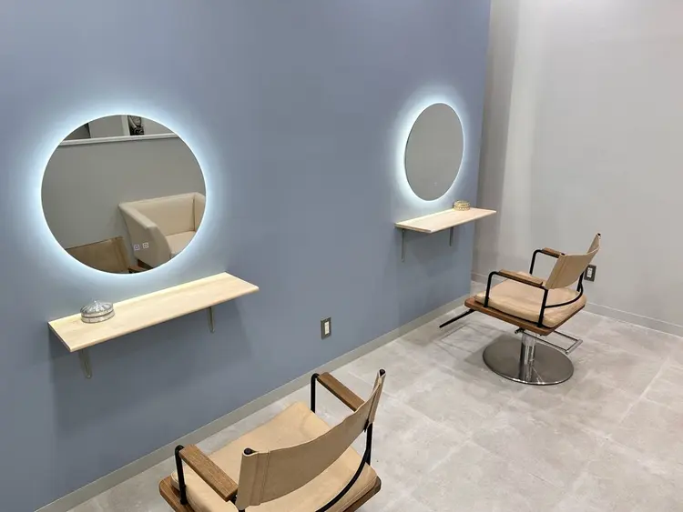 aini　大阪上本町店の内観・外観1