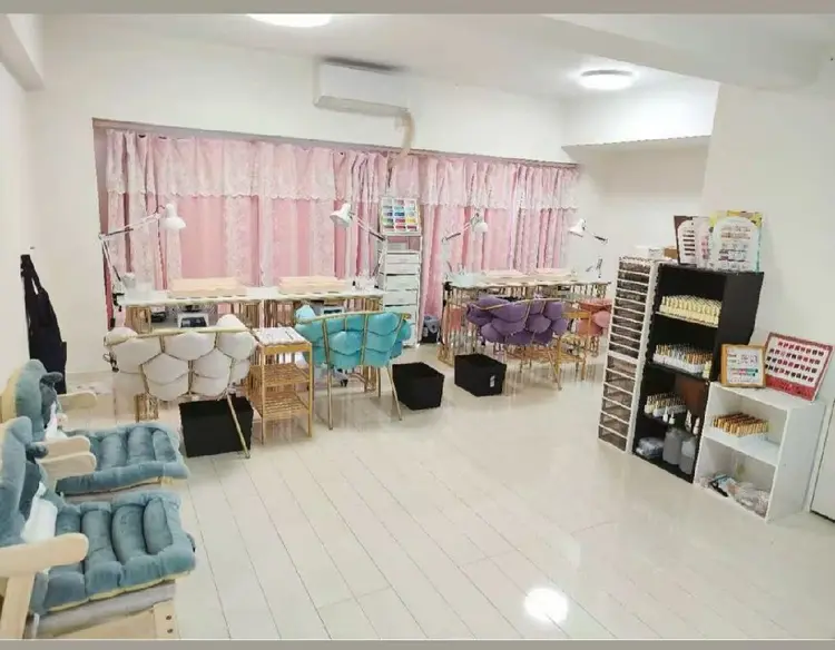 モニカネイルサロン松戸店の内観・外観1