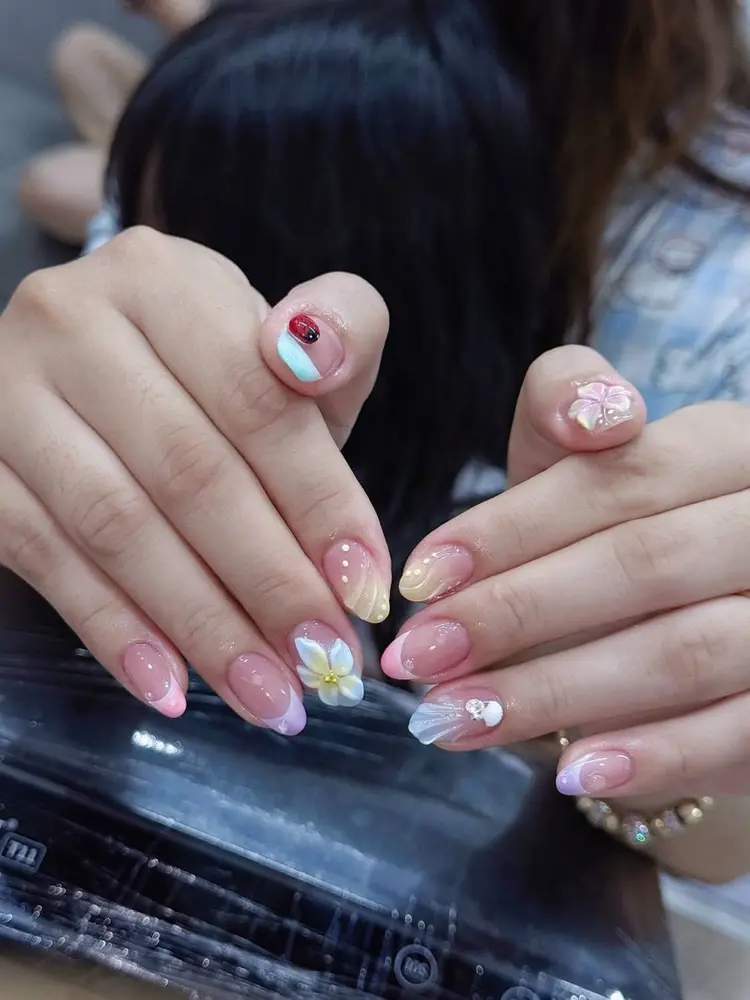 Emma nailの内観・外観1