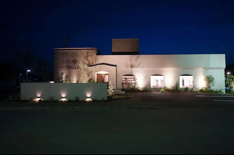 スピンヘアー桂店の内観・外観2