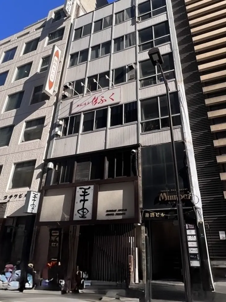男眉salon On Fleek!銀座店の内観・外観2