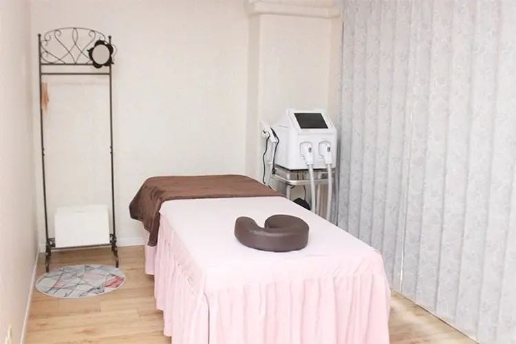 VIO光美容脱毛専門サロン　Lunamoreの内観・外観2