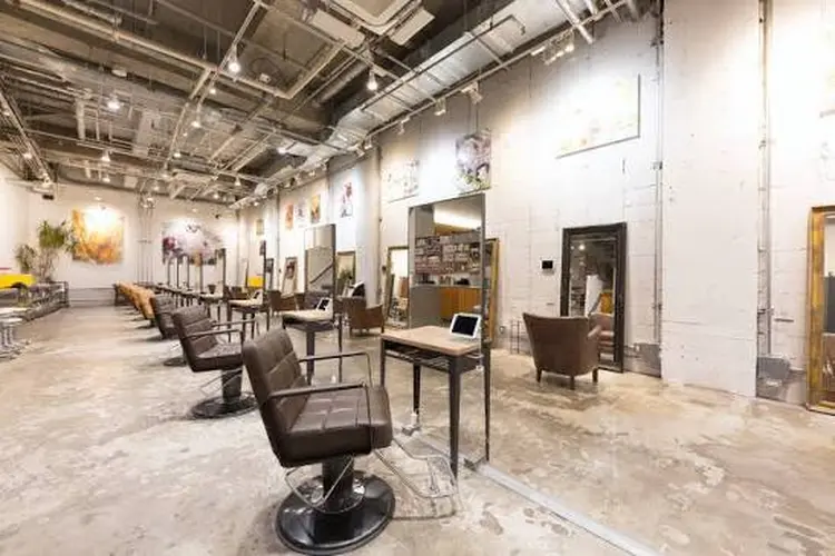 NORA HAIR SALONの内観・外観1