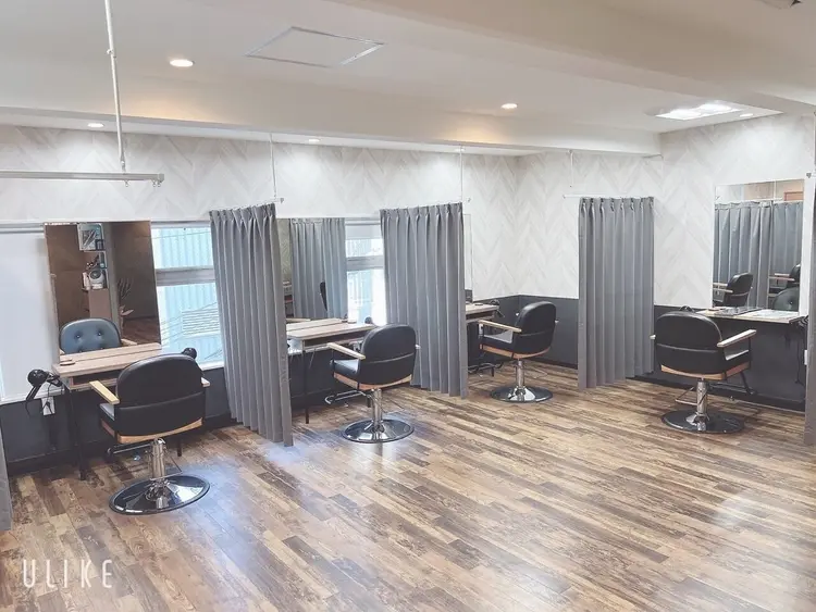 TELA HAIR湘南台店の内観・外観2