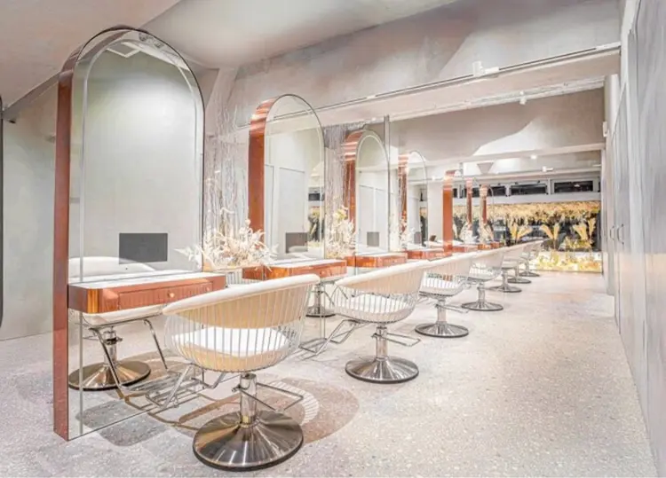 Luce横浜店の内観・外観3