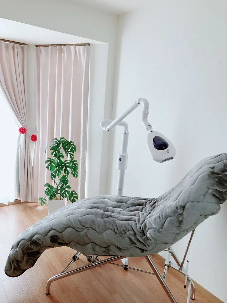 ホワイトニングシャトンの内観・外観1