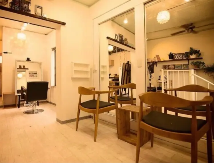 Linaria hair tokyoの内観・外観1