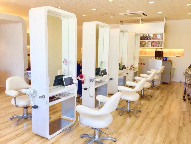 stella嵯峨店の内観・外観2