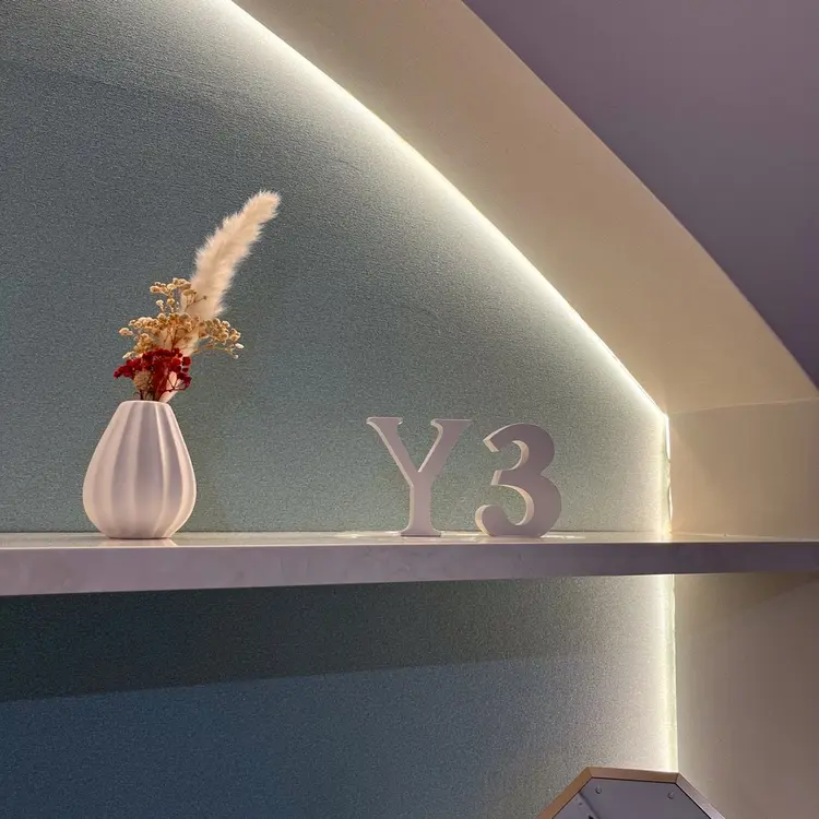 beauty salon y3の内観・外観1