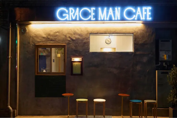 GRACEMAN CAFEの内観・外観1