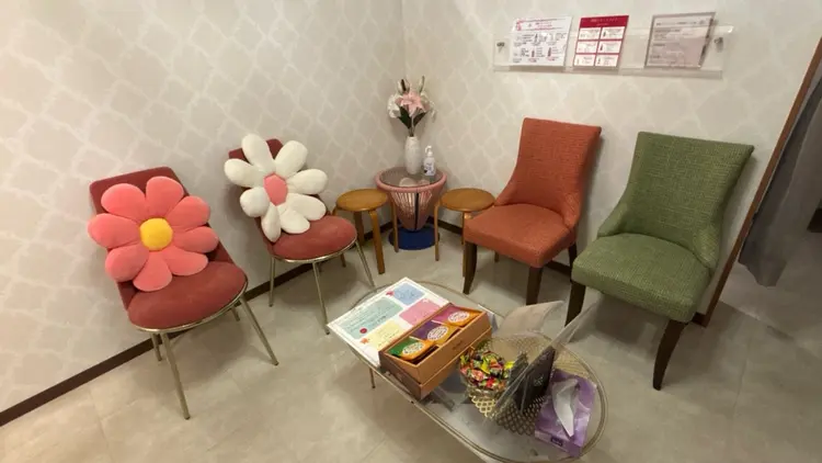 木にいる南口店の内観・外観2