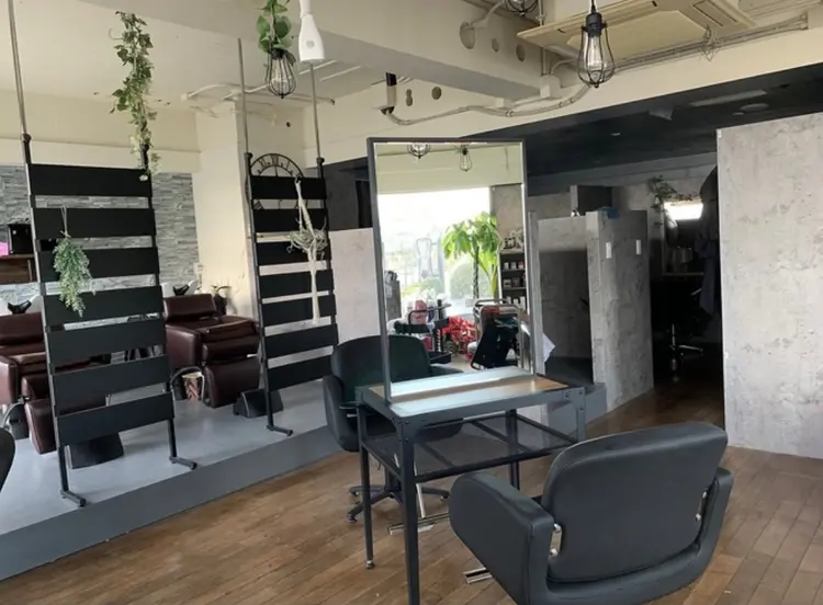 hair＆design Navyの内観・外観2