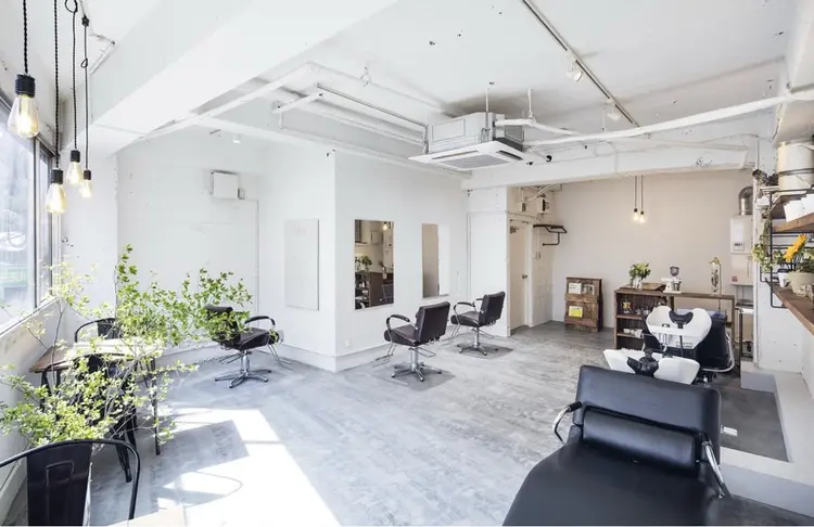 UNU【ユヌ】の内観・外観1