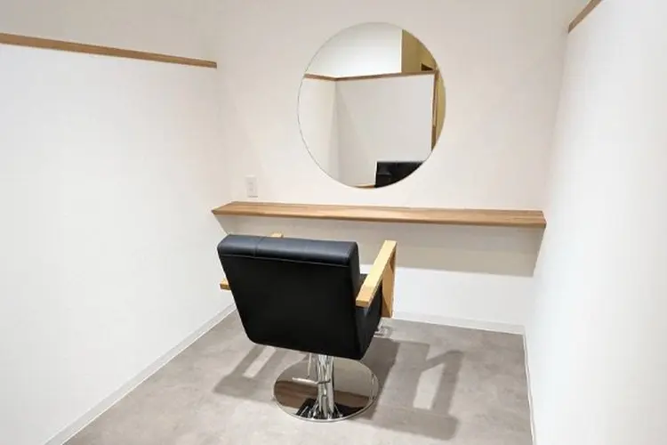 iroN hair qualityの内観・外観2