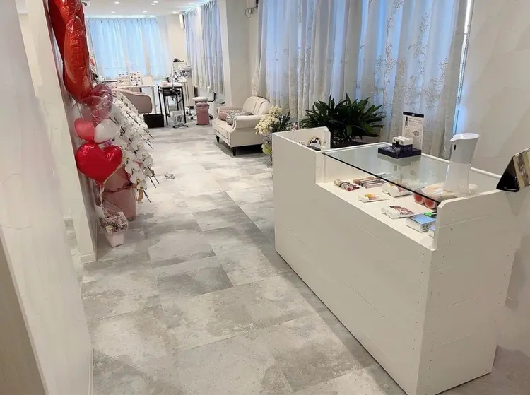 Daisy Lash 神戸三宮店の内観・外観1