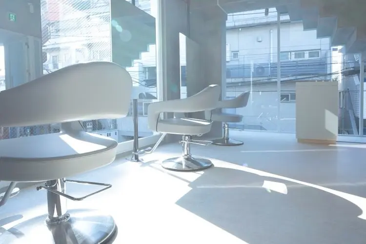 hair salon AcRo 青山の内観・外観1
