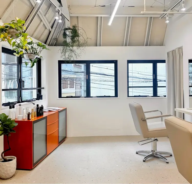 I knowの内観・外観2