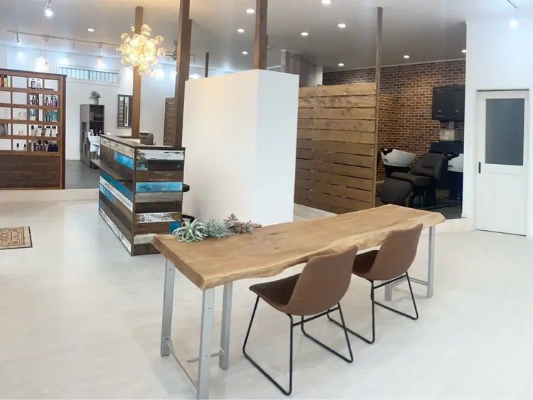 Fir-chi hair Design【ファーチヘアー】の内観・外観1