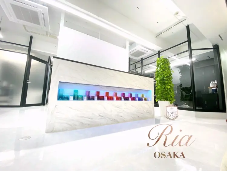 ミルボンAujua認定サロン Ria  OSAKA 梅田の内観・外観1