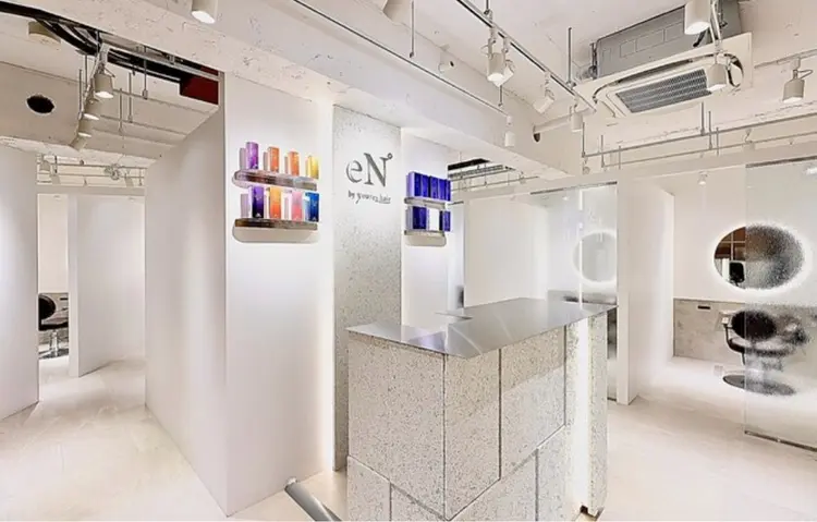 eN° by youres hair 飯田橋店の内観・外観1